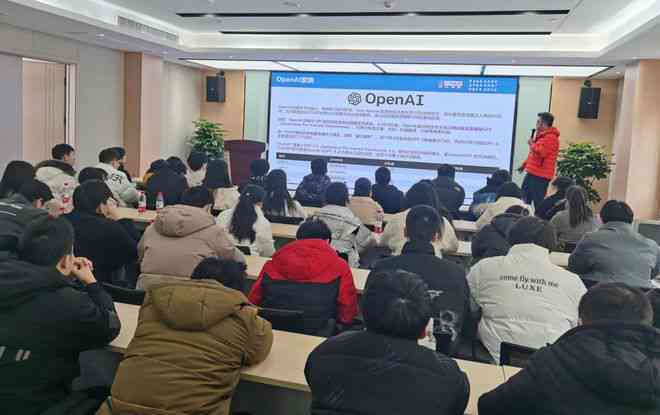 湖北省华龙职业培训学校——专业AI技能培训机构