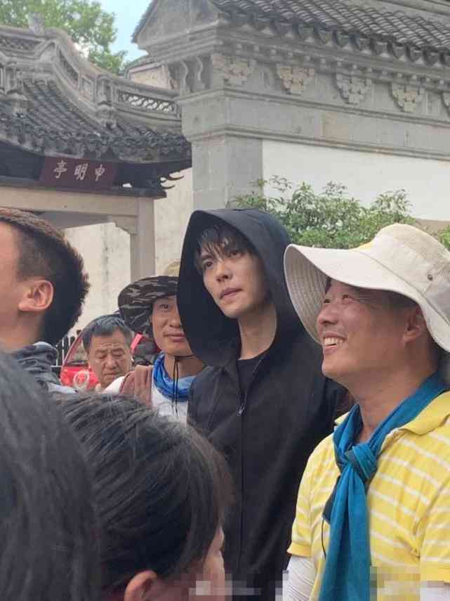 ai绘画生成版本过低怎么办