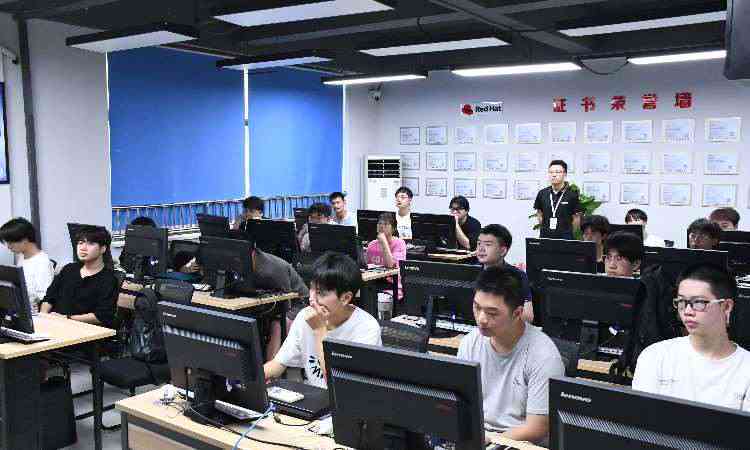 武汉新思维电脑设计培训学校：湖北专业设计培训教育新篇章