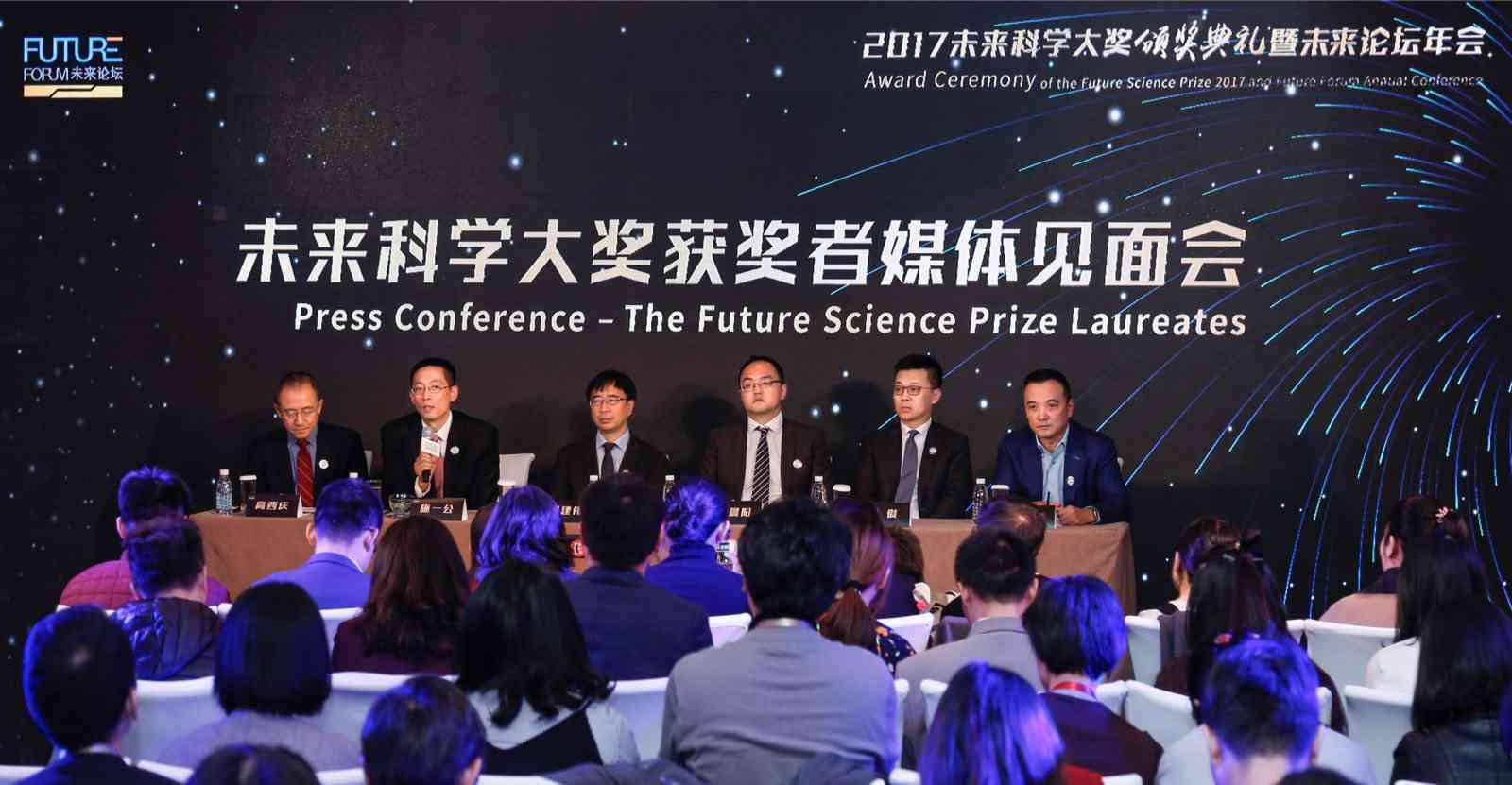 教育之光：培训机构的前行力量引领未来