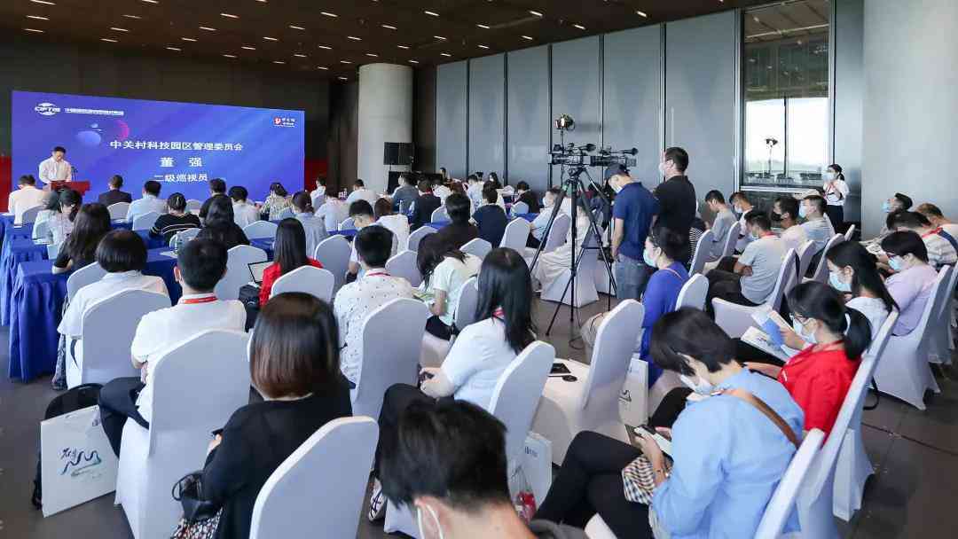 AI辅助工业设计：全方位生成软件解决方案与创意设计案例解析