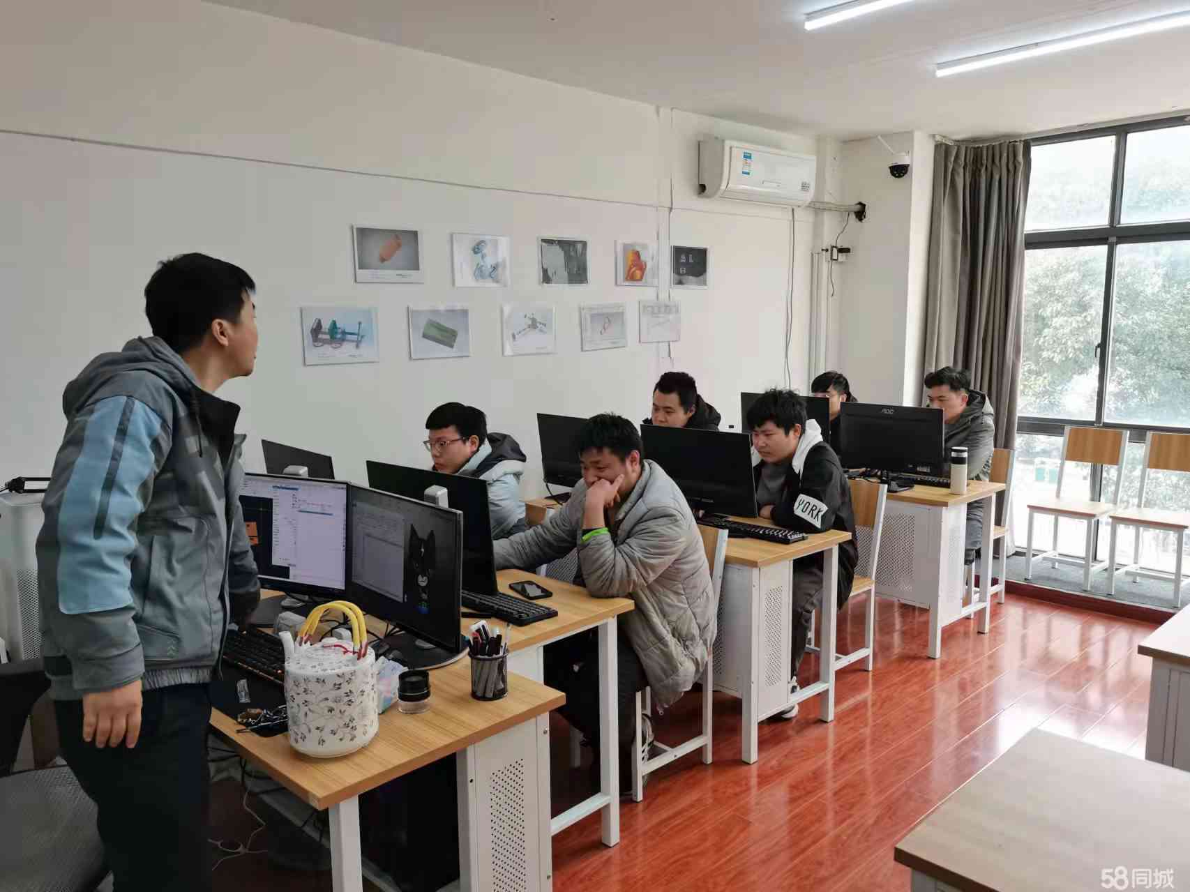 无锡ai数控编程培训：优质学校、正规班级、培训地点一览，避免坑人陷阱