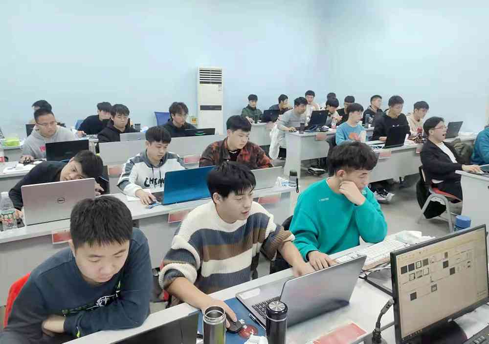 河南信阳UIUX设计师职业技能培训中心 - 专业课程与实践教学一站式服务