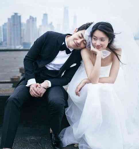 一键生成结婚照：最新婚纱照软件教程，让你自己轻松打造抖音婚照风格