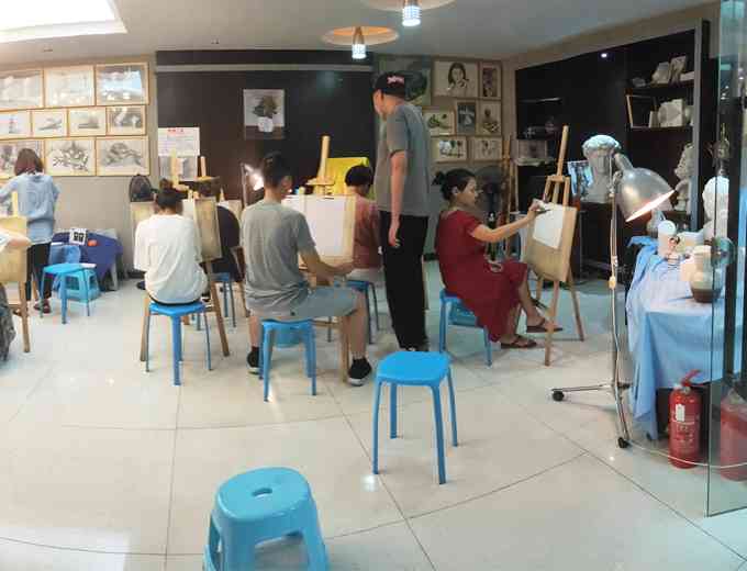厦门市集美区艺术培训中心——专业美术与设计培训基地