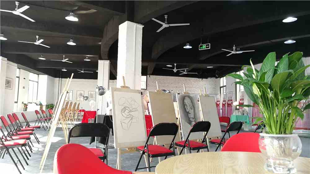 厦门市集美区艺术培训中心——专业美术与设计培训基地