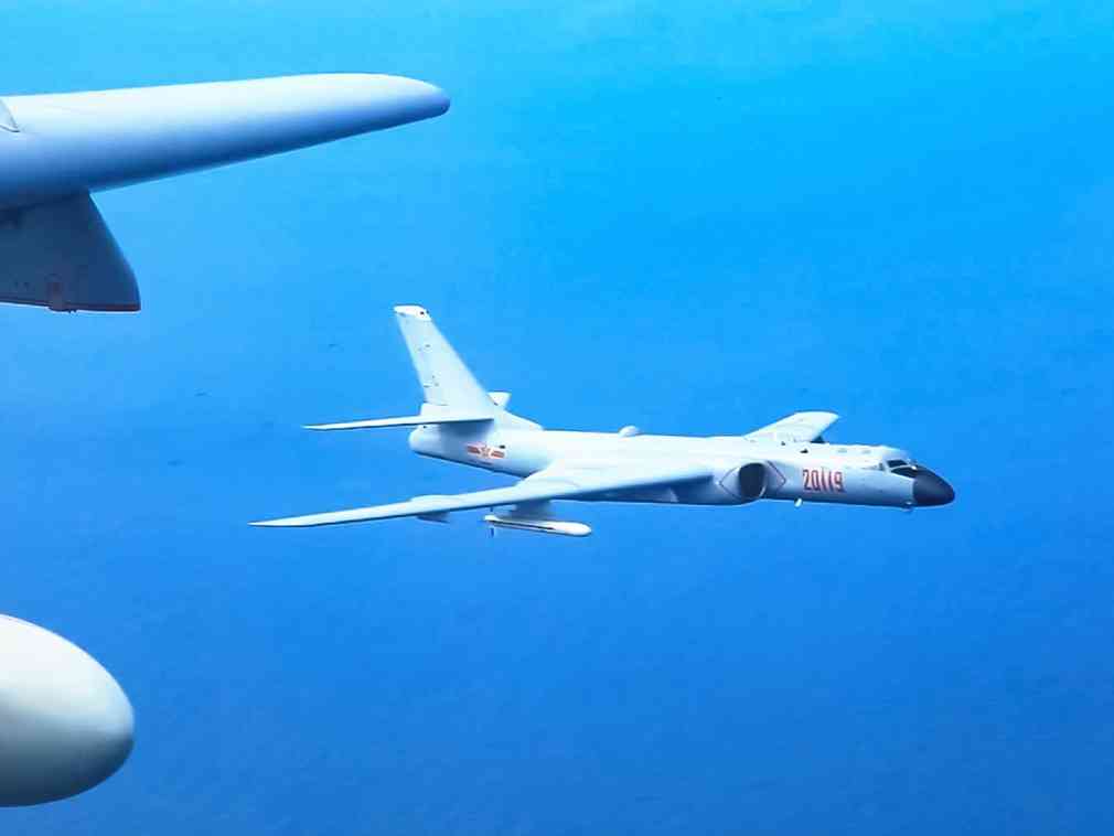 空军专属AI图片生成器：打造高清空军图片新元