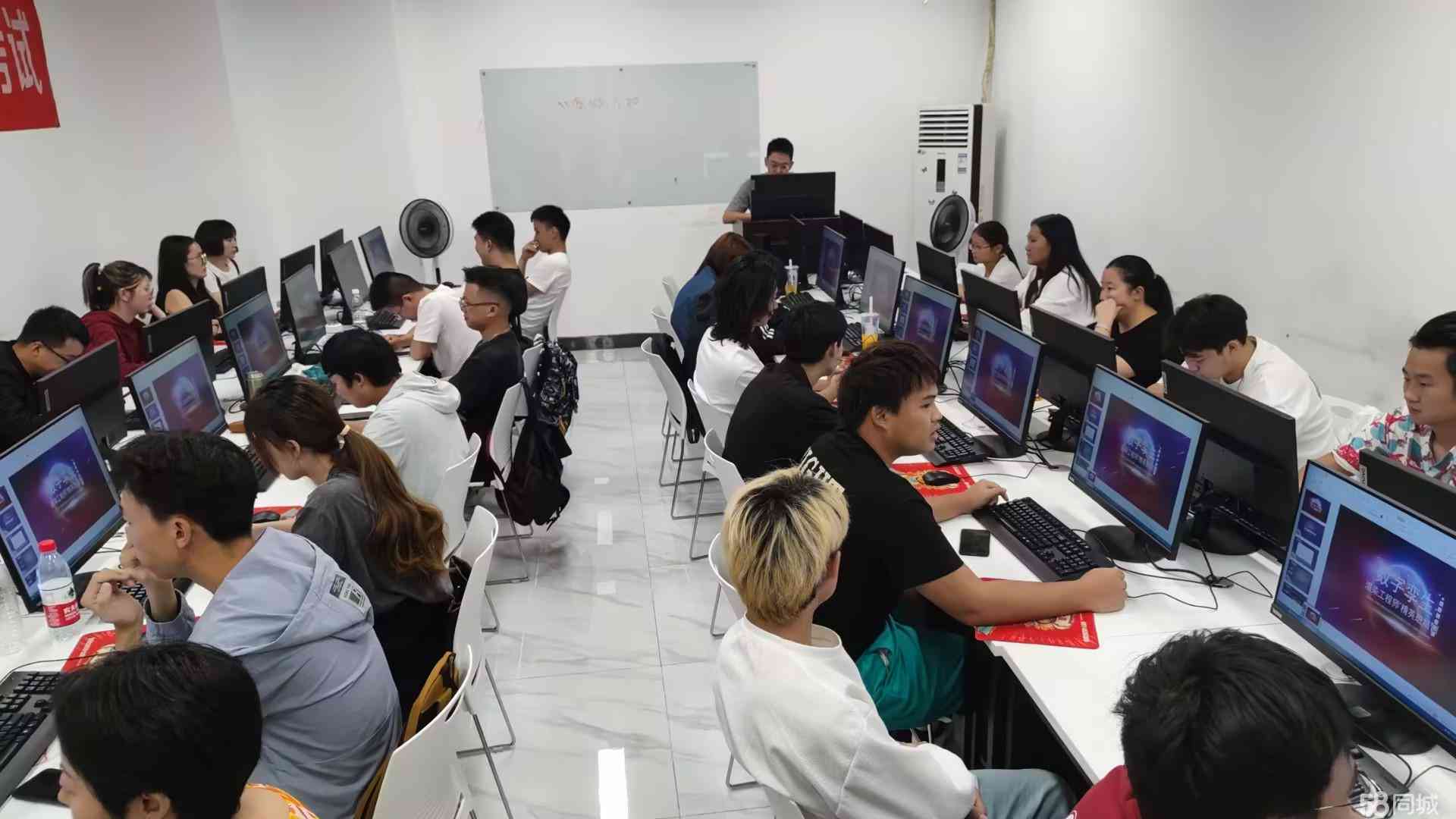 州平面设计ai培训学校