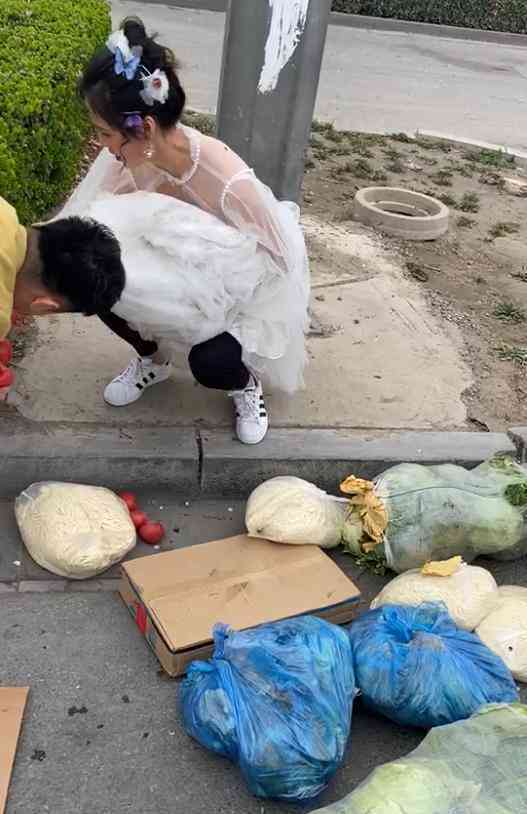 一键生成情侣婚纱照：双人合成教程，教你如何自己制作抖音热门情侣照片