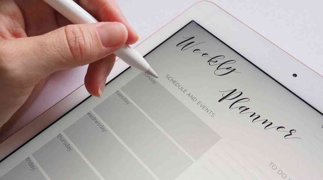 iPad上AI写作全攻略：如何利用AI工具高效创作与编辑文本