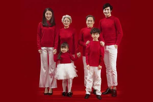 一键生成全家福写真：抖音同款免费合照精修教程
