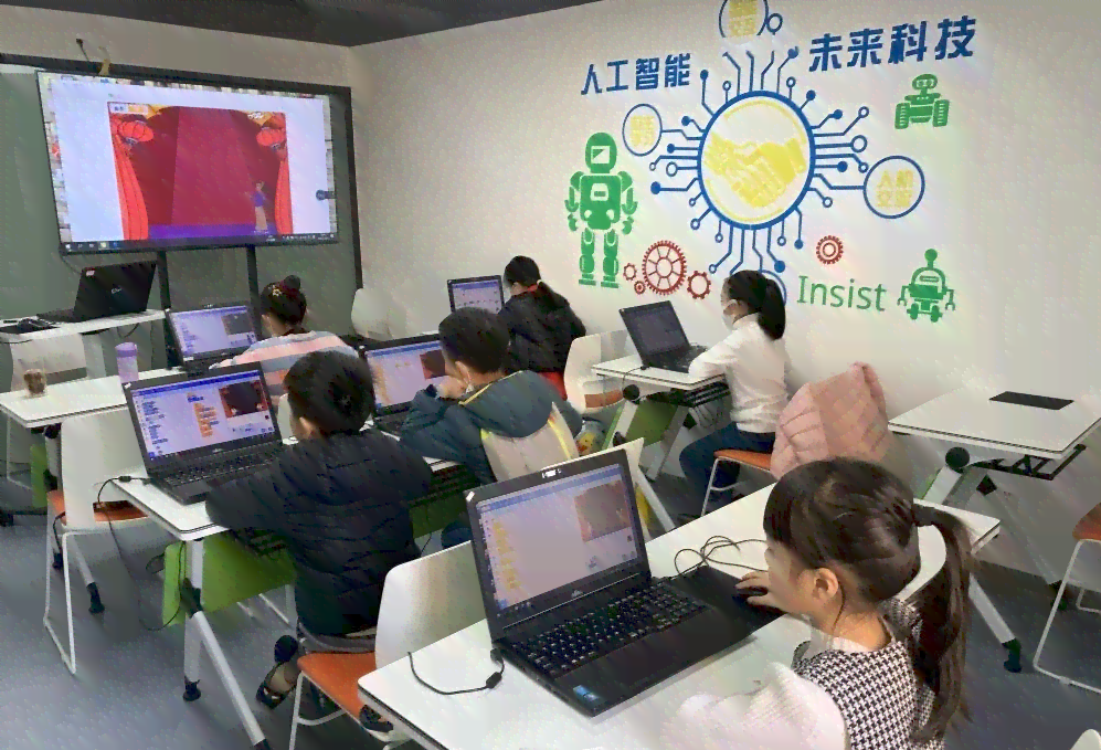 全面掌握科技AI技能：一站式AI培训课程，涵热门应用与未来发展