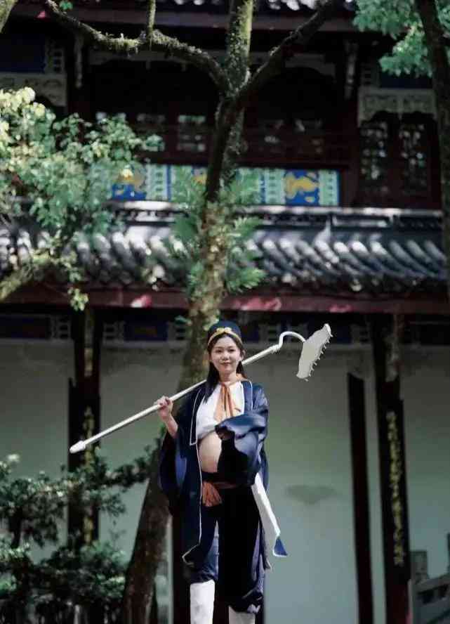孕妇拍摄教程：搭配与技巧详解，轻松拍出独特孕照场景