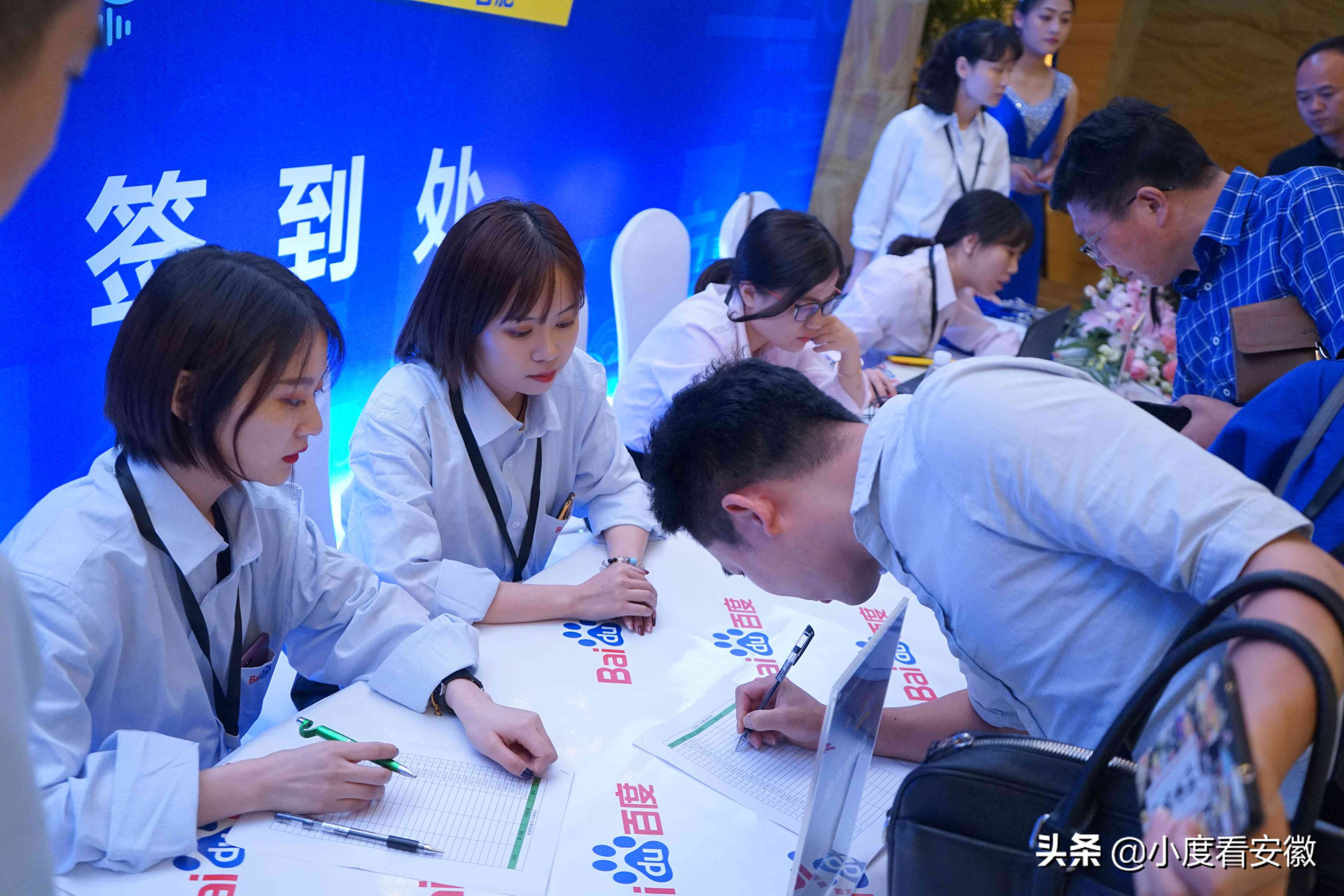 如何利用AI生成策划与营销方案：设计高效策划方案攻略