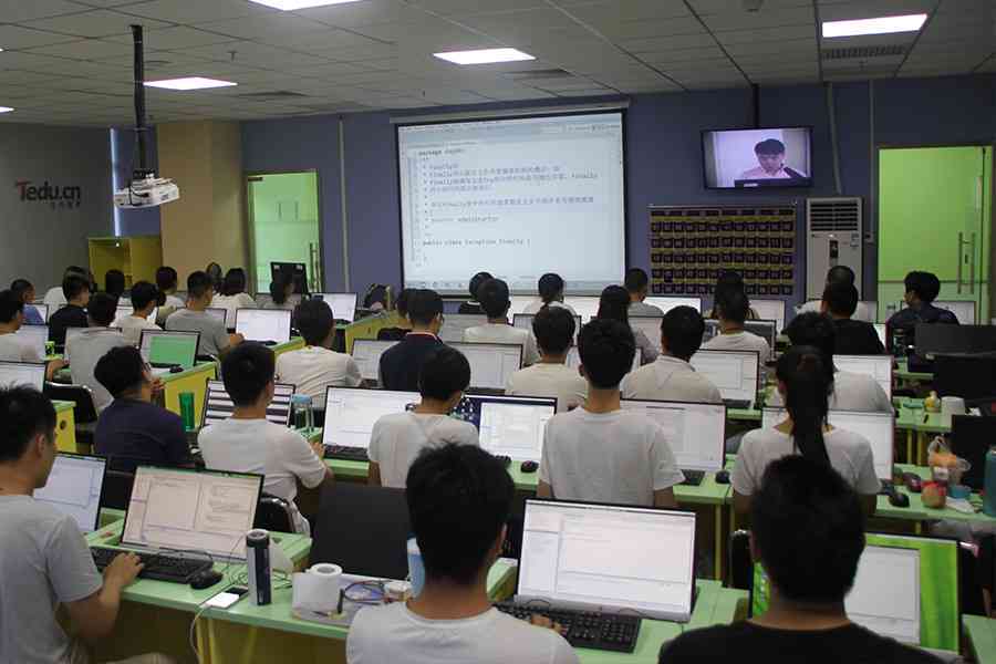 达内线下人工智能办公教育培训班——打造智能办公培训领域的专业机构