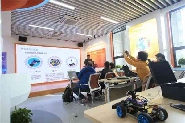全方位线下AI智能办公实战培训课程，助力高效工作技能提升