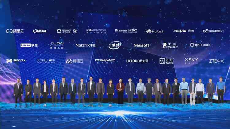 智能应用案例精选：AI技术在实际场景中的创新实践