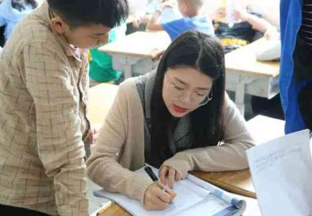 作业帮怎么ai写作字体