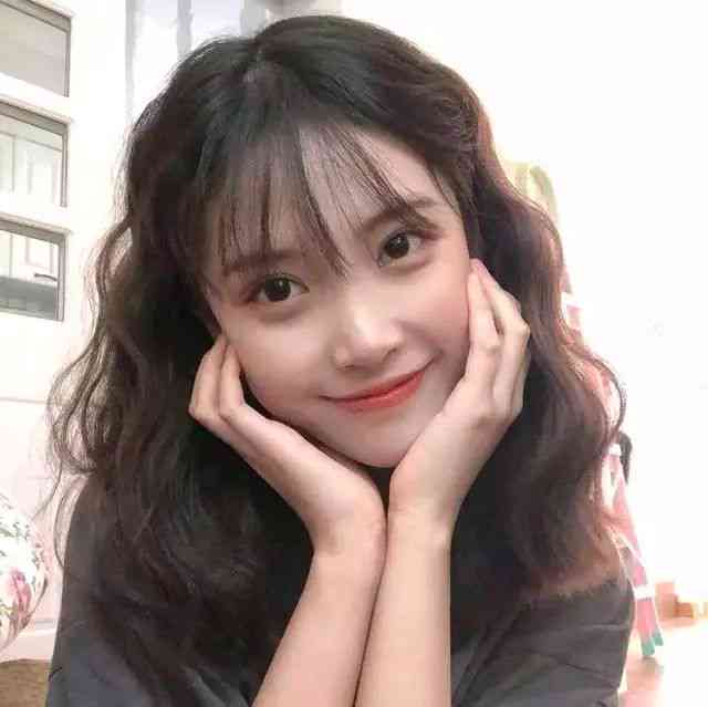 森林仙女唯美妆容：神秘头像之谜