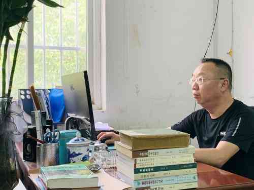 小爱同学携手学老师，助力同学作业写作提升