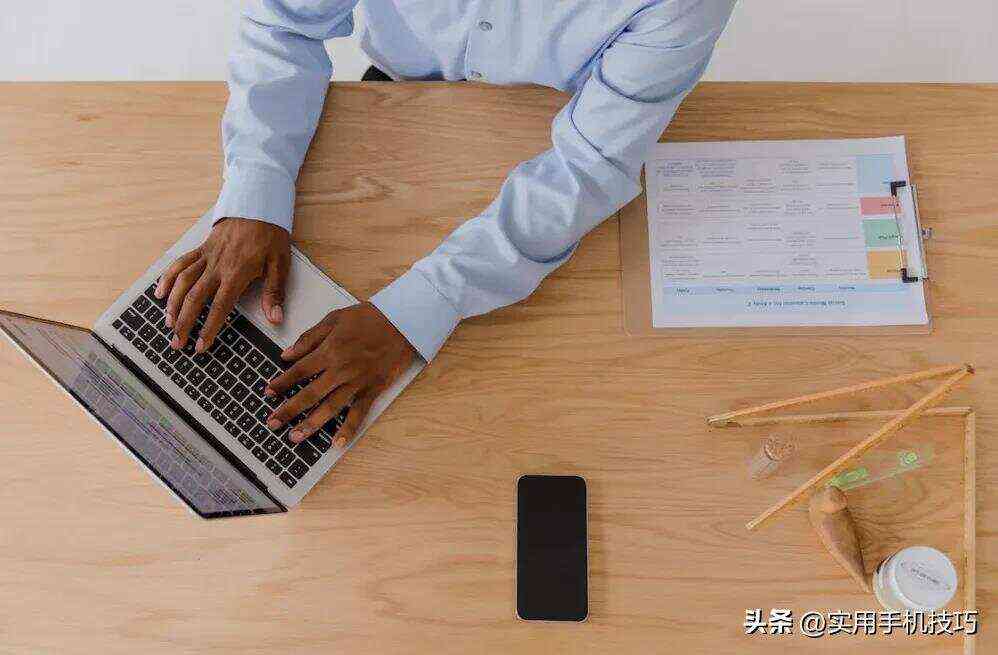 电脑端高效写作工具推荐：哪个文案软件好用及特点分析