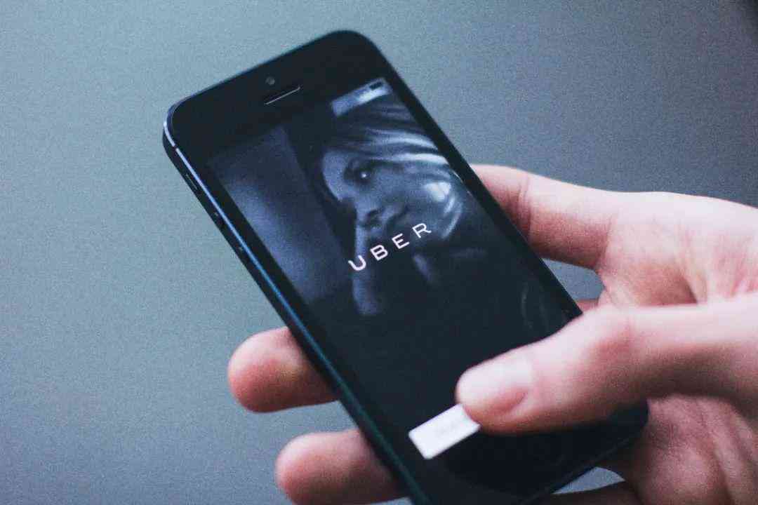网上发表AI写作的作文与论文，这样的创作靠谱吗？安全过吗？