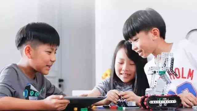 培养未来世界少儿编程思维：打造幼儿园孩子与机器人朋友间的编程文案宝库
