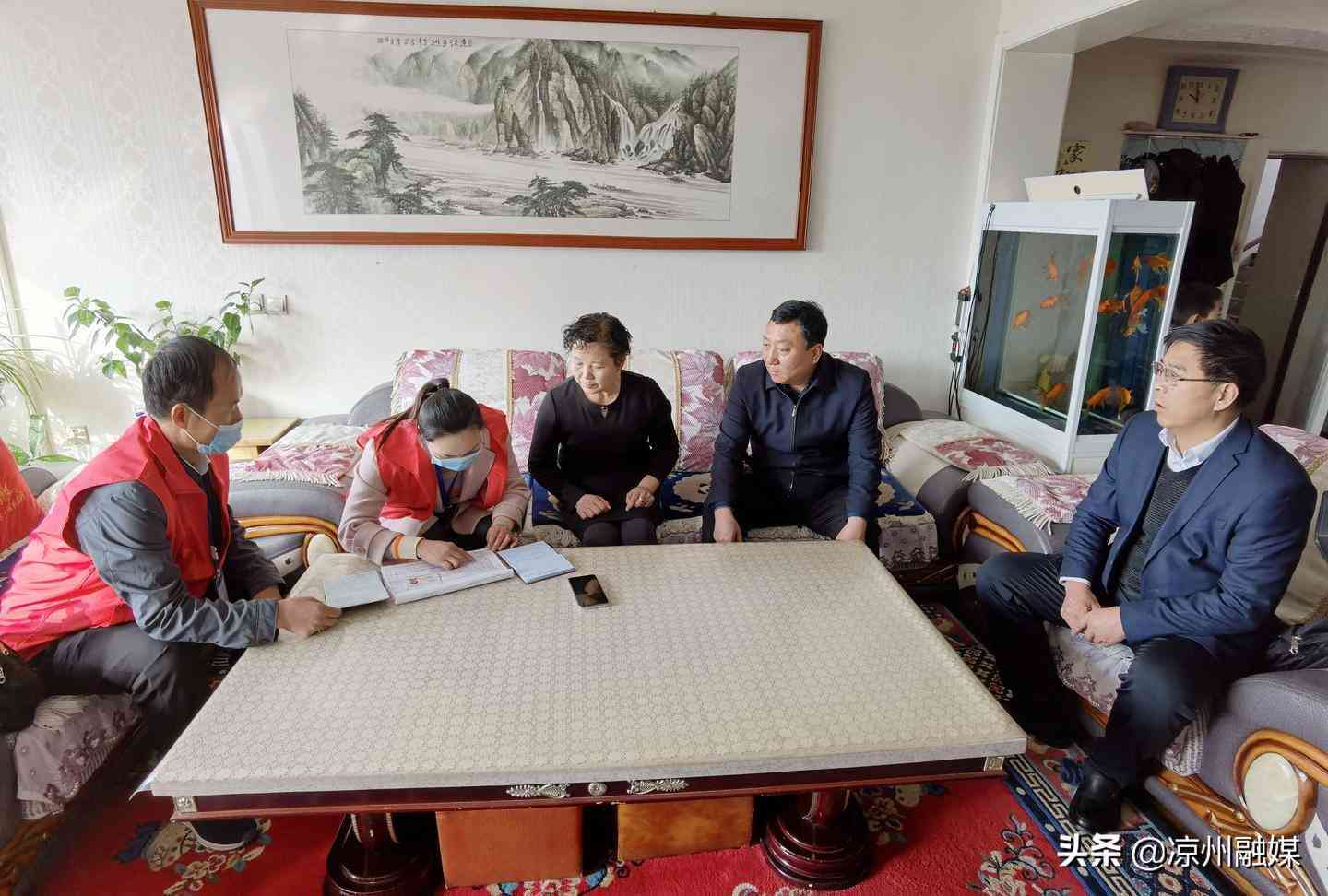 全方位证件照攻略：涵拍摄技巧、着装要求、格式标准及常见问题解答