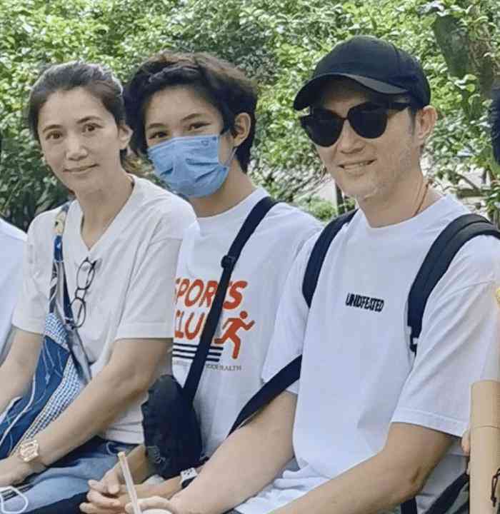 哪个ai人工智能软件可以写文案免费