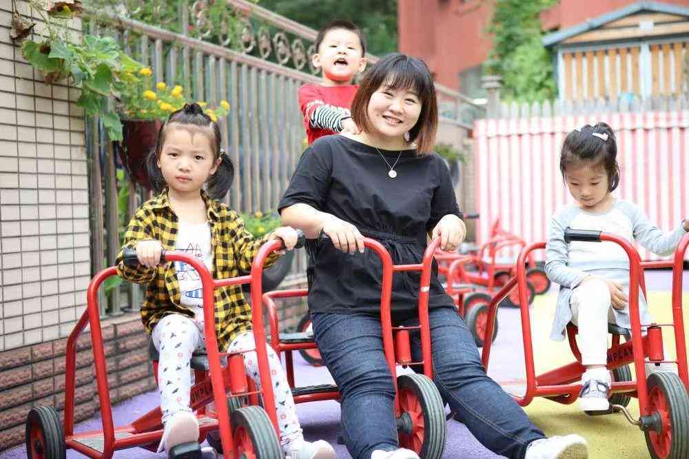 ai幼教方面课题研究报告：撰写指导、范文总结与研究报告示例