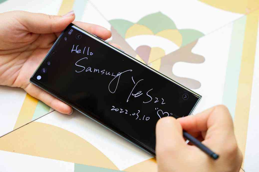 三星Galaxy S22 Ultra是否配备S Pen手写笔及其功能详解