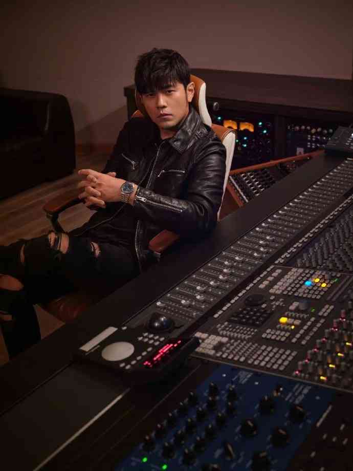 周杰伦携手AI作曲家，打造华语音乐新篇章：全新作品震撼发布