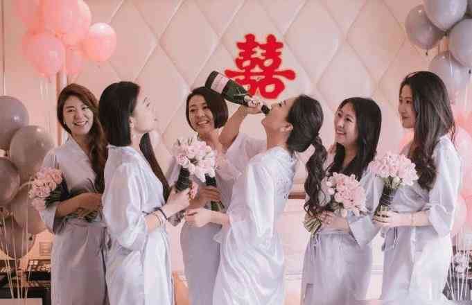 亲密瞬间：全方位姐妹合照精选，涵不同场合与风格