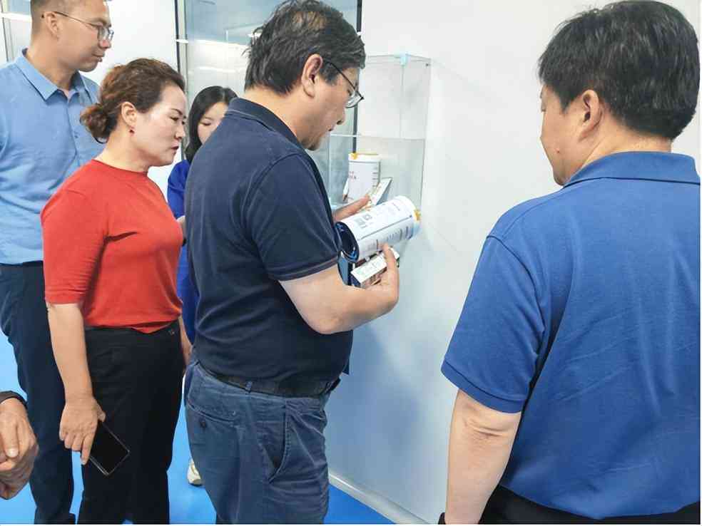 推进智能监管：构建智能监管平台及措，实现监管智能化与科技融合