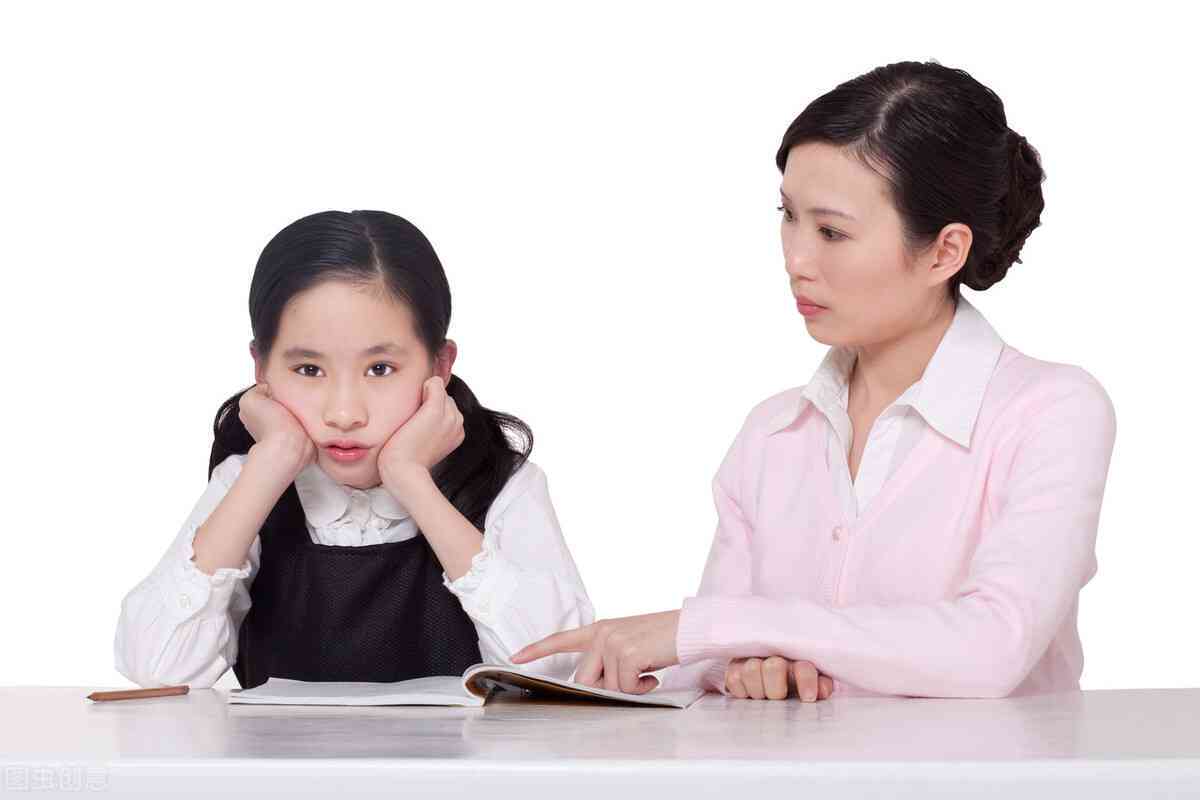 ai绘画中国妈妈辅导女儿写作业生气