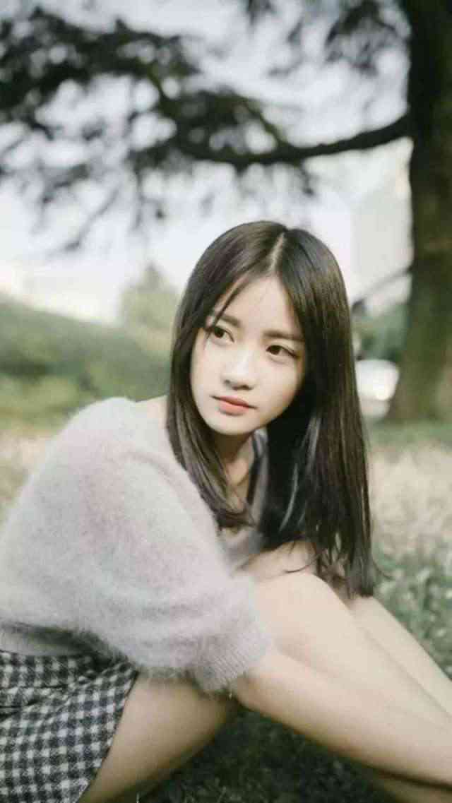 她们的美气质：适合美女朋友的优雅说说文案，美丽句子尽显唯美气质