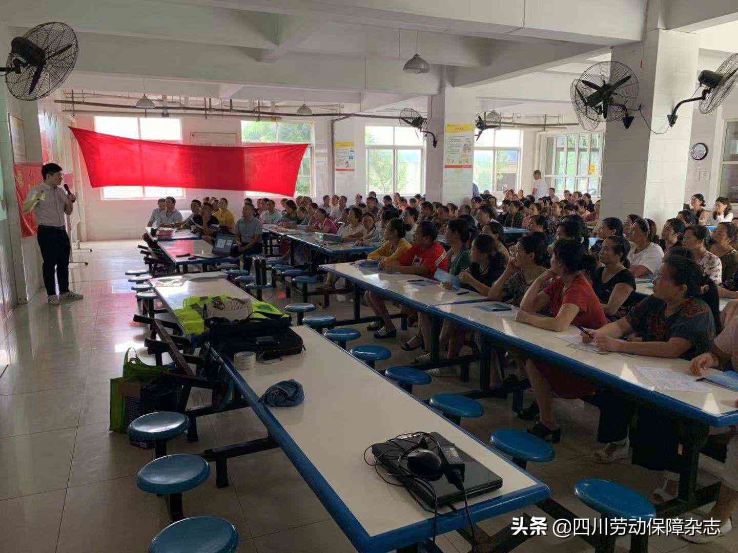 成都市高新区工伤认定服务热线：成都新区工伤认定电话一键直拨