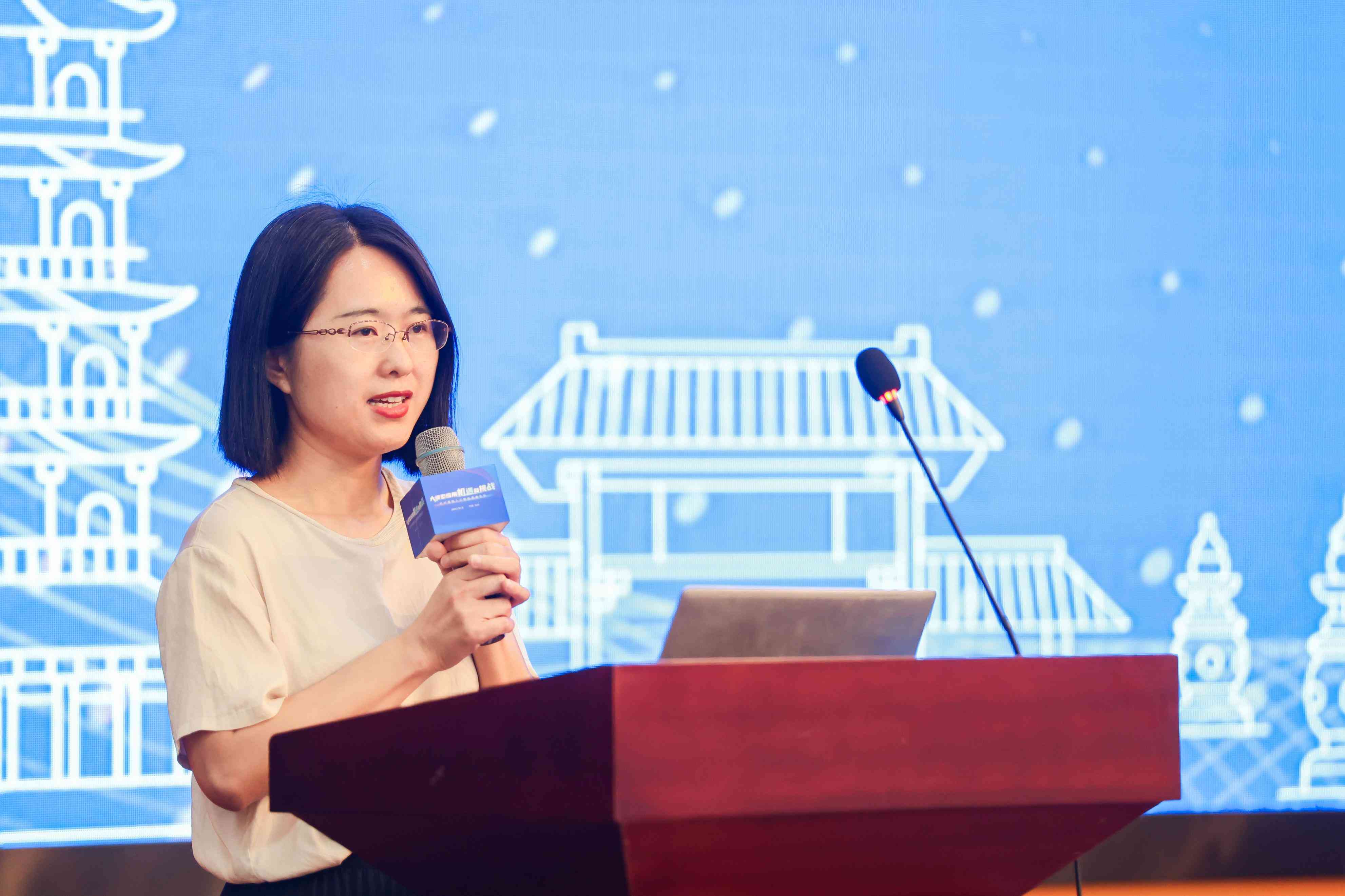 AI技术文档：全面解析人工智能应用与开发指南
