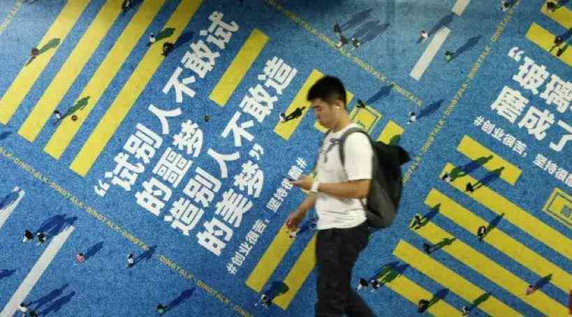 抖音AI助手攻略：全方位打造吸睛文案，一招解决内容创作难题！
