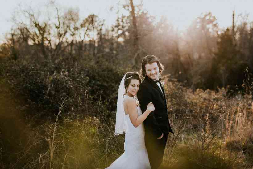 创意搞笑婚纱摄影：打造专属你们的幽默婚纱照文案