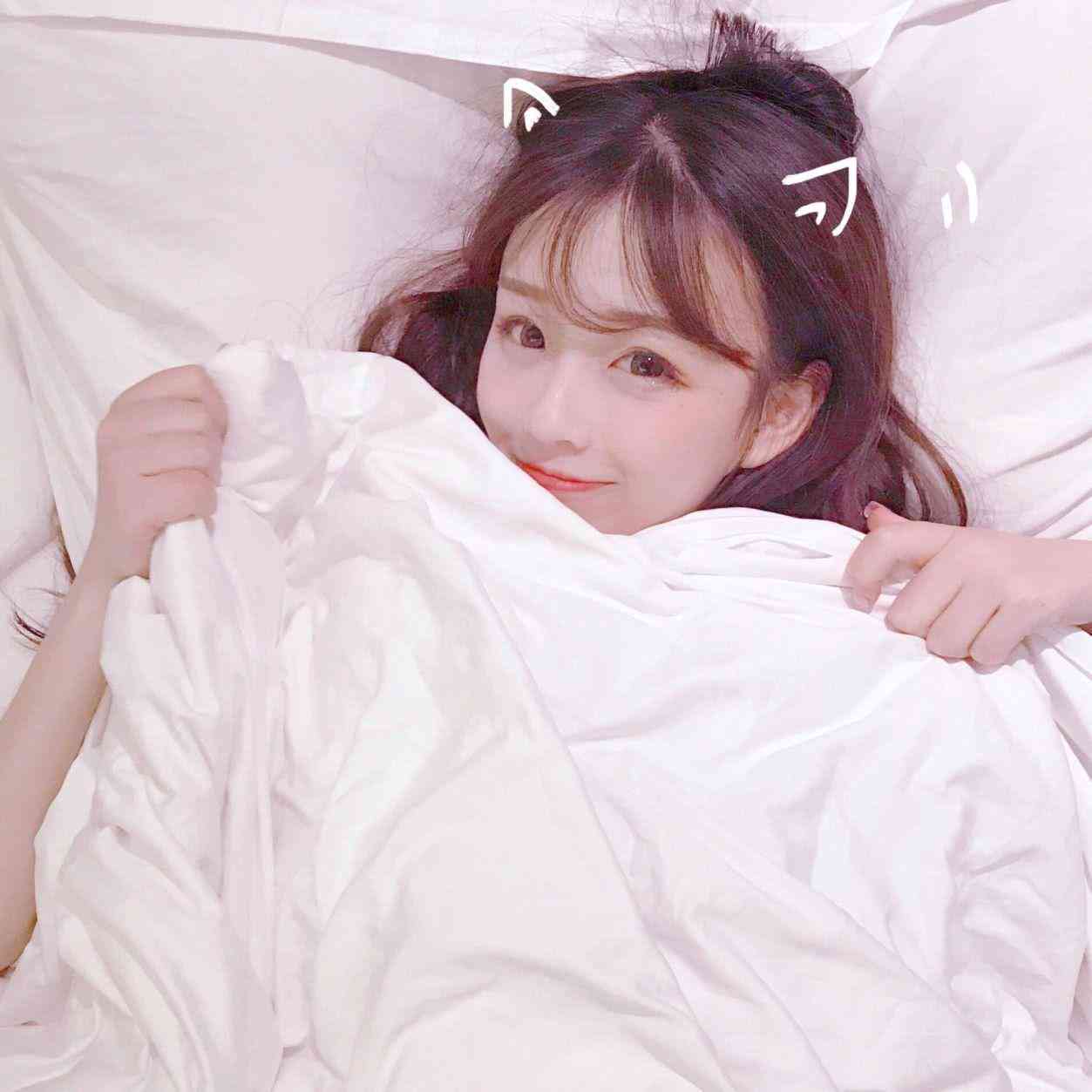 爱美女生头像：动漫真人混合精选女孩头像