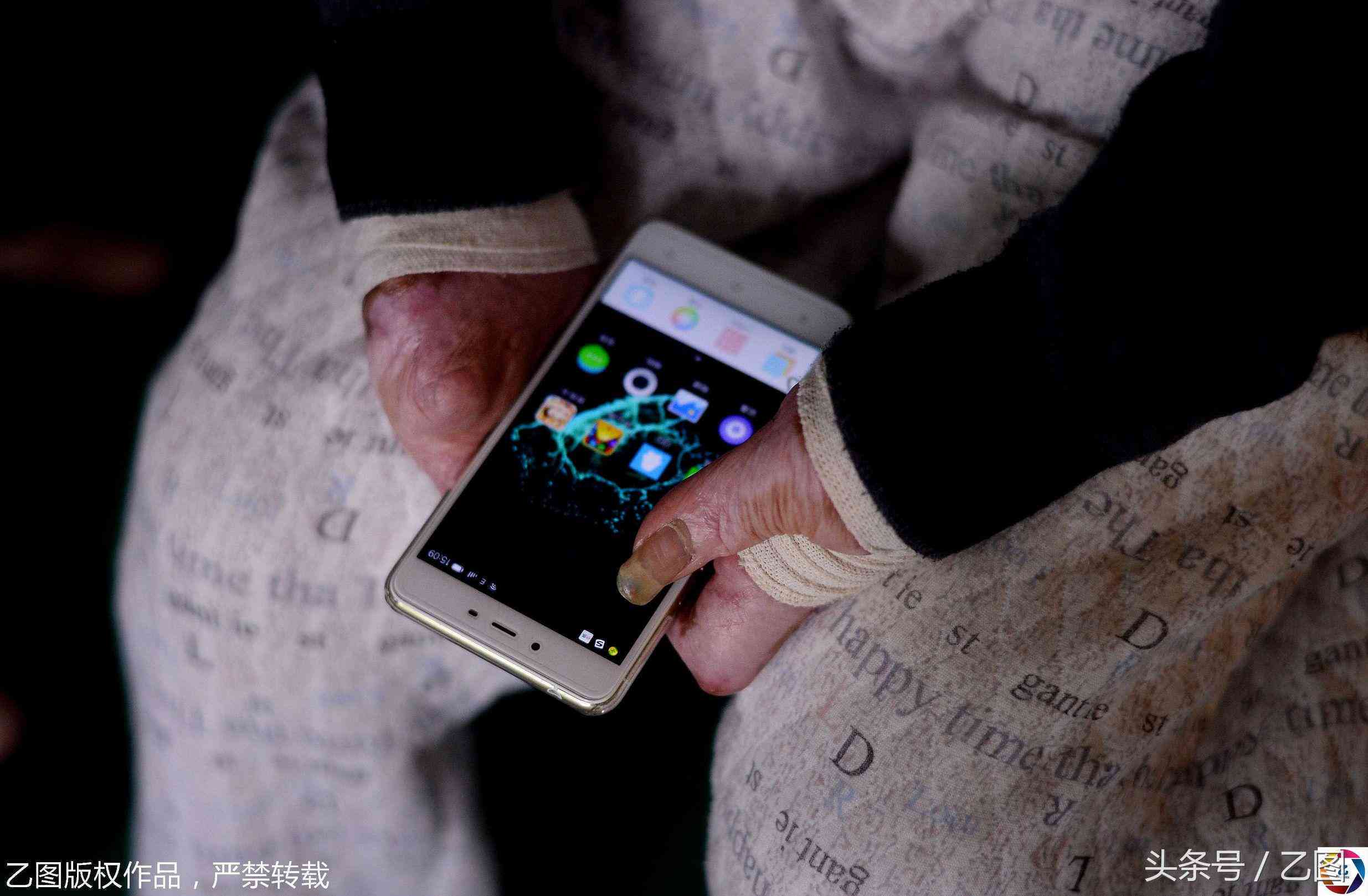 上班患病致残可认定工伤吗：上班患病算工伤吗及赔偿标准