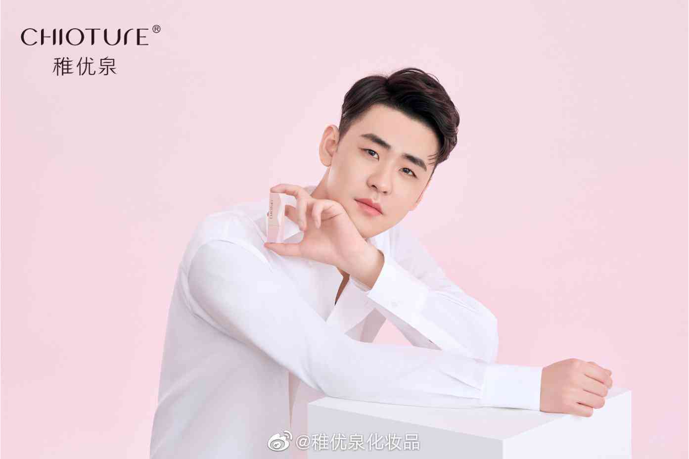 探索未知领域：揭秘世界之外文案组独特创意背后的疯狂灵感