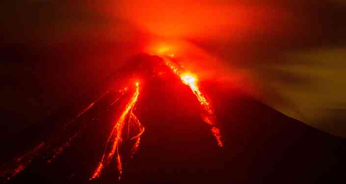 火山的文章：详述火山爆发与描写火山景观的600字作文