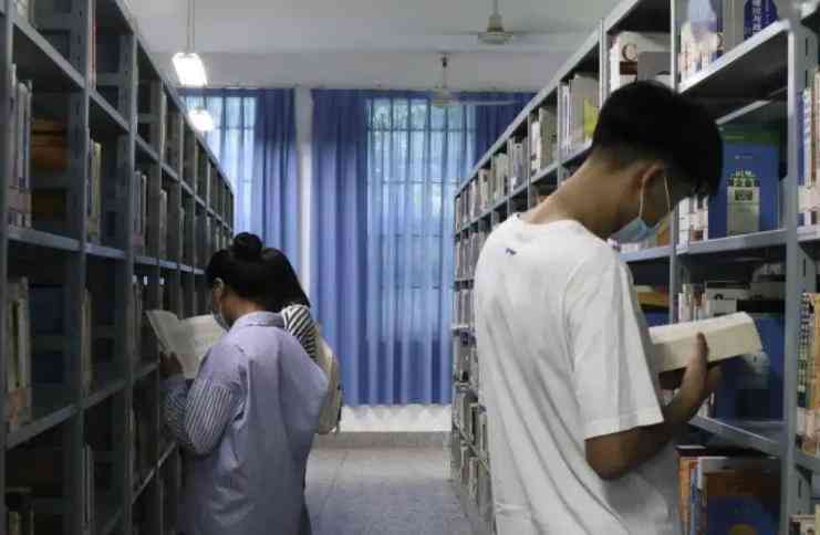 中文写作智能批改网：智能作文批改软件官网