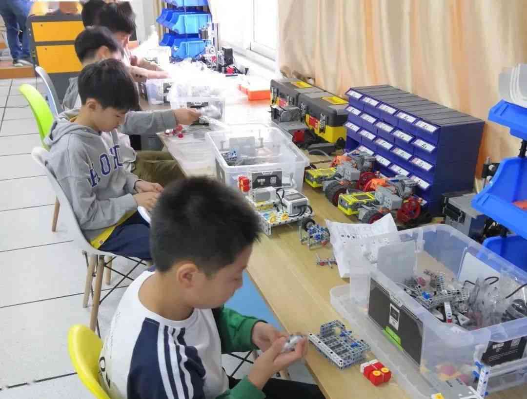 人工智能机器人综合实验与技术研究：涵设计、编程、测试与应用实践