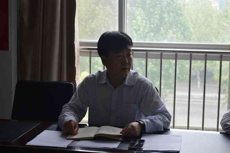 一站式教师在线作业发布与管理系统：支持多学科、互动反馈及学生进度跟踪