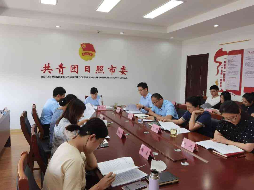 '智能写作助手：一键生成文章的AI稿软工具'