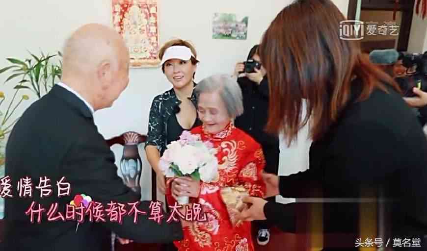 AI婚纱照变脸技巧与创意文案攻略：全方位解决变脸婚纱照制作与搭配疑问