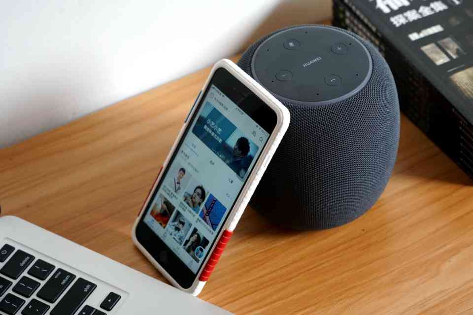 华为智能语音助手小艺完整使用指南：唤醒方法、隐藏功能及实用操作详解